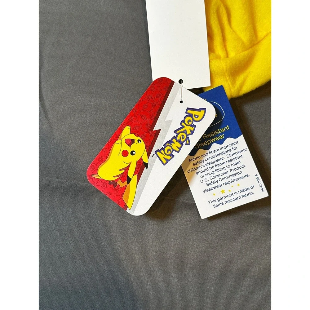 Pokemon Pikachu Kids Fleece Hooded One Piece Pajamas Yellow XS 4/5 NWT‎